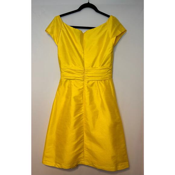 Alfred Sung Cocktail Dress in Daisy. Size 10 NWT - Picture 2 of 5